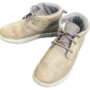 UGG Canoe Gray Lace Up Chukka Boots in Kids Size 2 GUC CLEAN waterproof